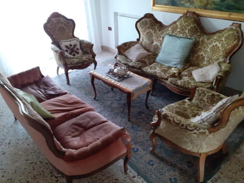 카세르타 A Casa Di Adele B&B 외부 사진