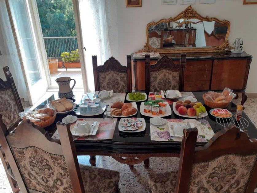 카세르타 A Casa Di Adele B&B 외부 사진