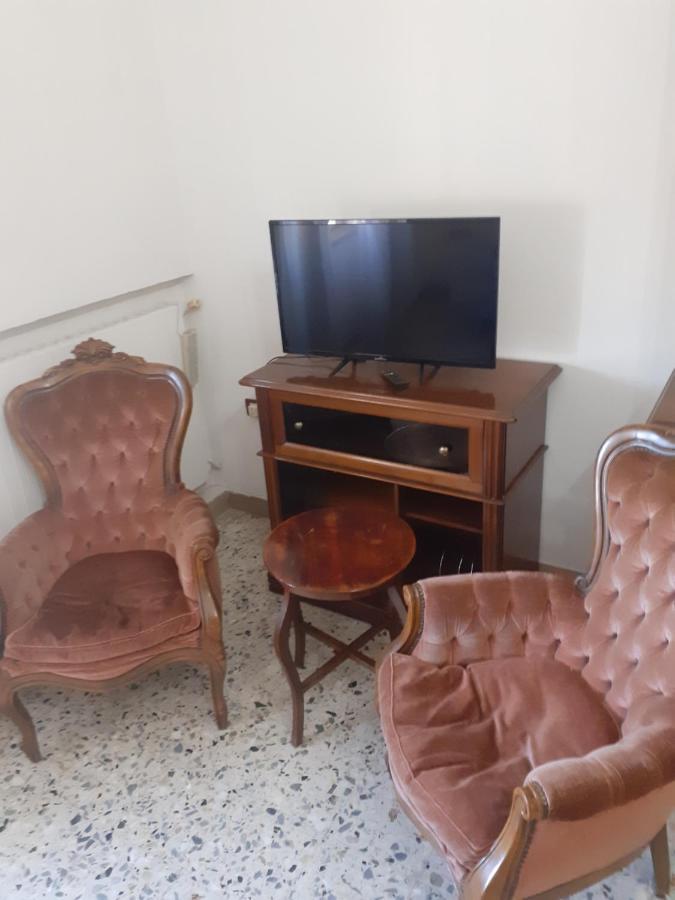 카세르타 A Casa Di Adele B&B 외부 사진